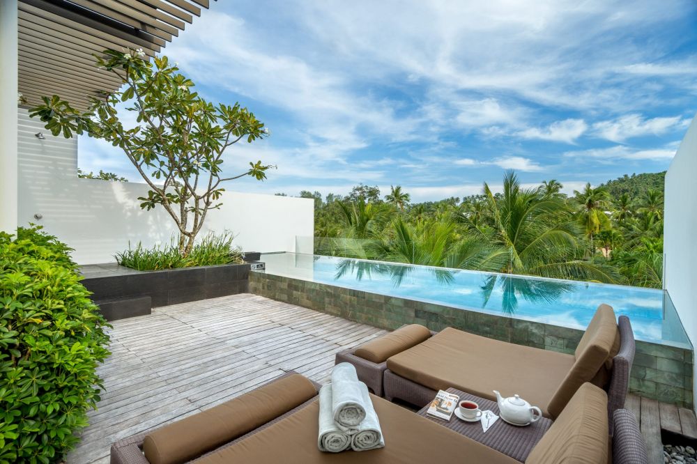 1 Bedroom Penthouse Loft, Twinpalms Phuket 5*