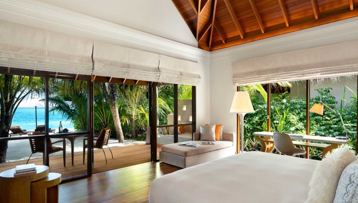 Beach Bungalow with Pool, Huvafen Fushi 5*