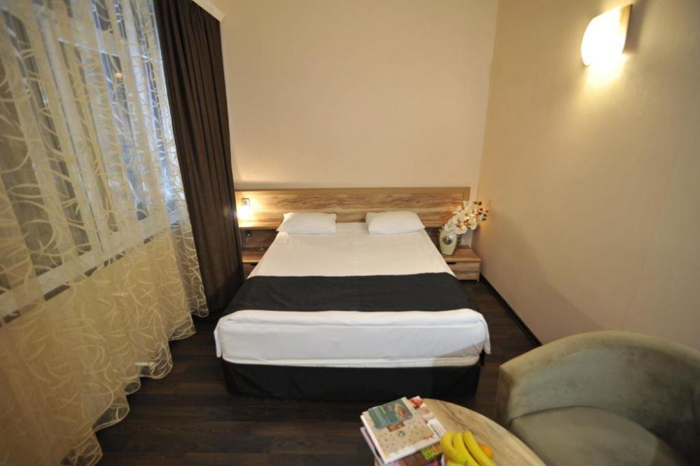 Double/Twin room, Diplomat Hotel 4*