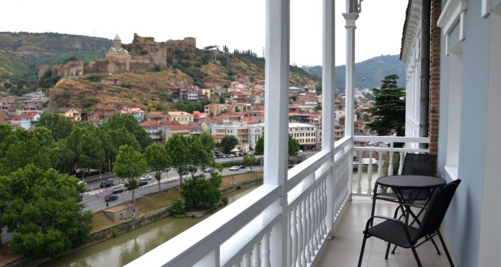 Suite River View, Old Metekhi 3*