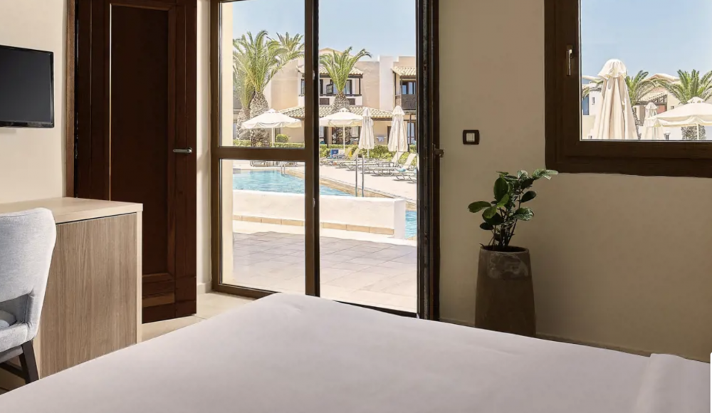 Family Suite Sharing Pool, Aldemar Knossos Royal 5*