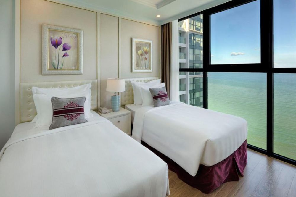 Grand 2-Bedroom Ocean View, Vinpearl Condotel Beachfront Nha Trang 5*