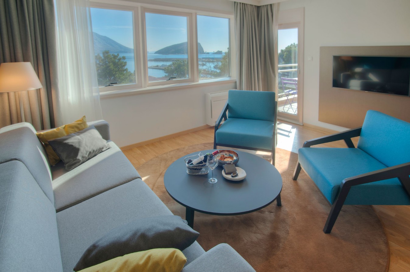 Suite, Fontana Budva 4*