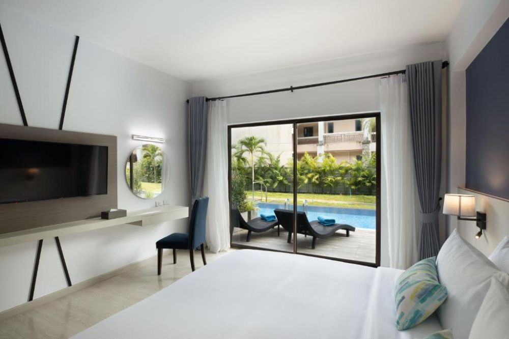 Deluxe Pool Access, Centara Life Cha Am Beach Resort Hua Hin (ex. Centra by Centara Cha Am Beach Resort Hua Hin) 3*