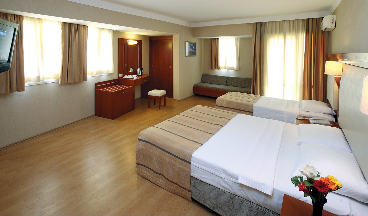 Standard Room, Julian Club 4*