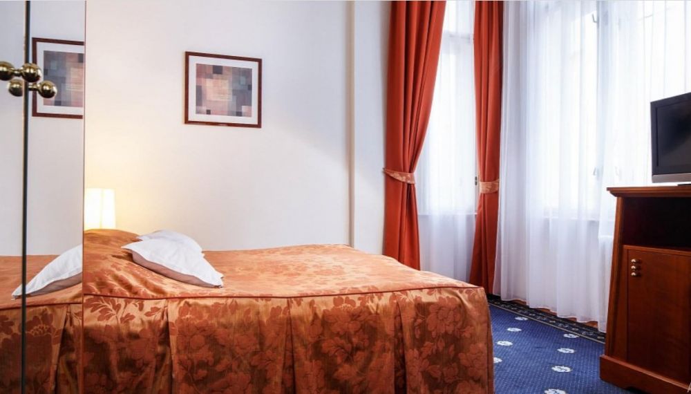 Apartment Deluxe, Villa Smetana 4*