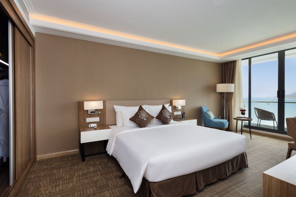 Comodo Super Grand Triple Suite, Asteria Comodo Nha Trang 5*