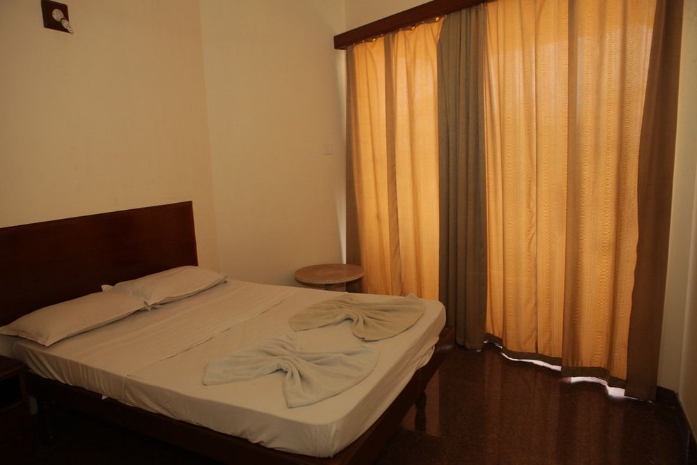 Non AC Room, Mobor Beach Resort 2*