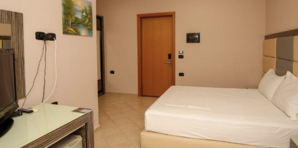 Standard Double Room, Aliko 4*