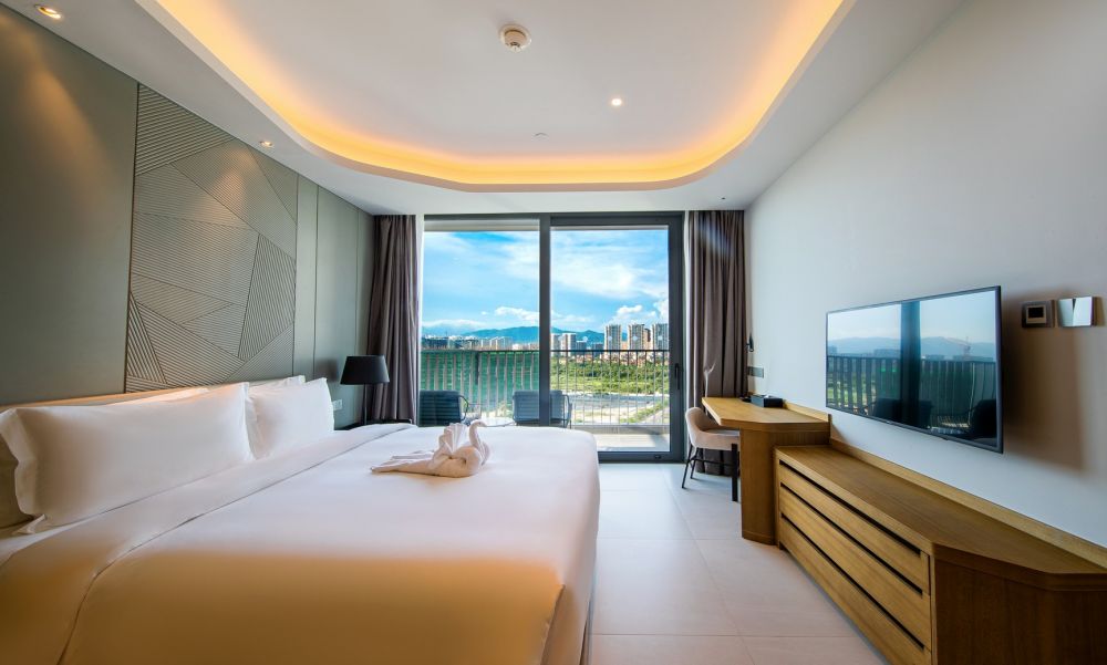 One-Bedroom Superior GV/OV, Oakwood Apartment Sanya 4*