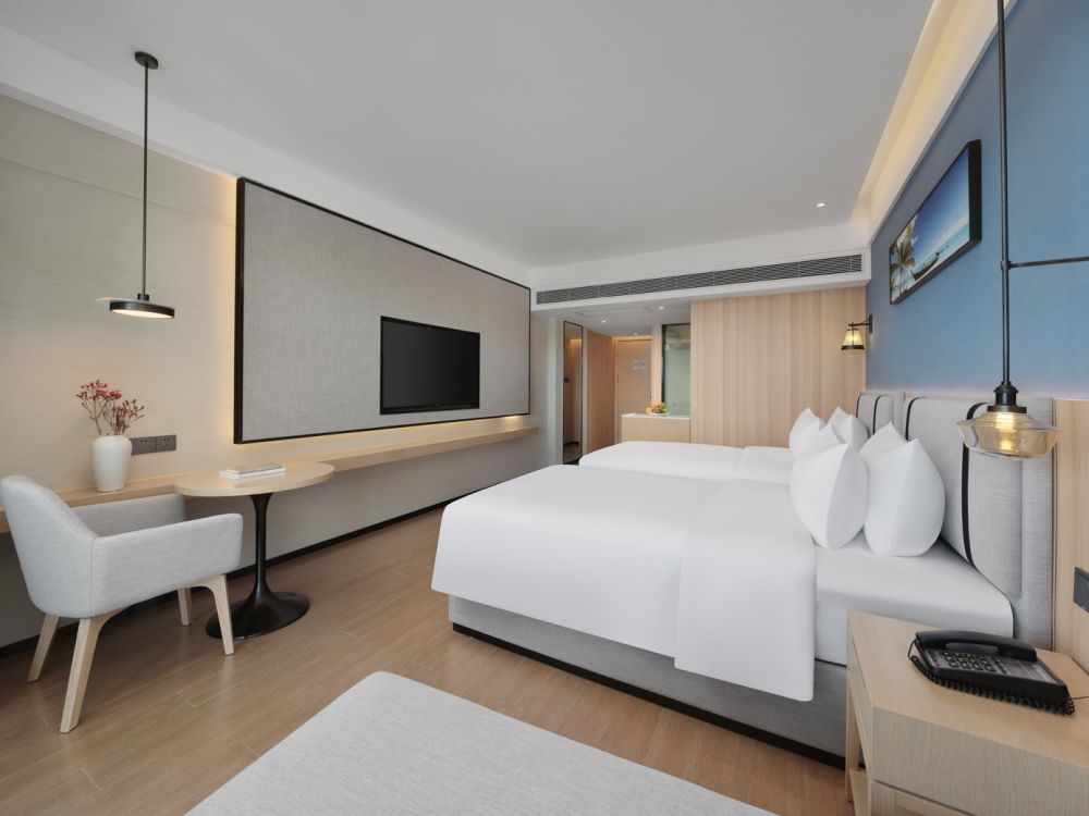 Deluxe Pool-view Room (twin), Tsingneng Landscape Coastal (ex.Liking Resort Sanya) 4*