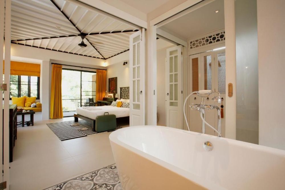 Hibiscus Grand Deluxe Room/ Pool Access, Moracea By Khao Lak Resort 5*