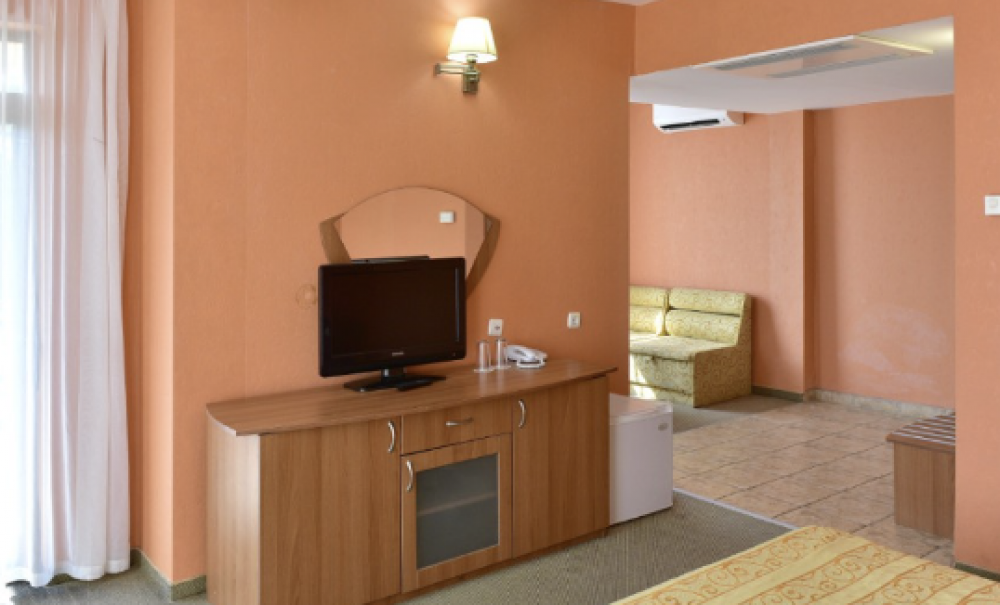 One bedroom Apartment, Estreya Palace 4*