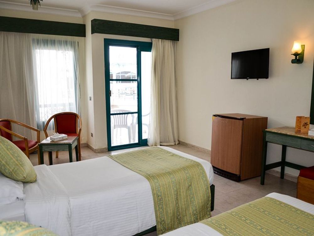 Standard Room, Falcon Hills 3*