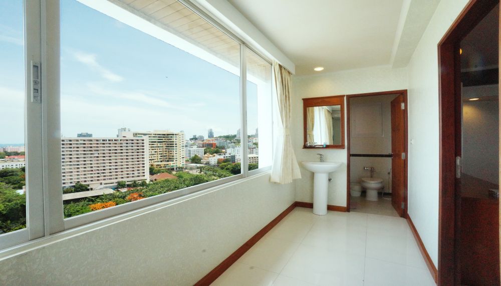 2 Bedroom Family Suite, Pattaya Park Beach Resort 3*