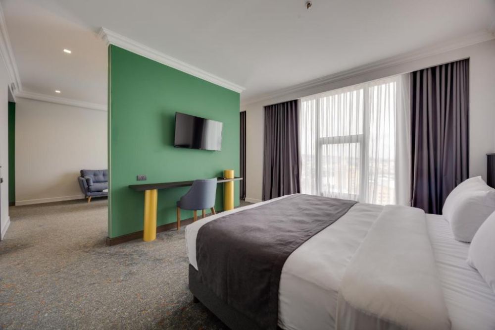 executive suite king, Pine Astoria Tbilisi 5*