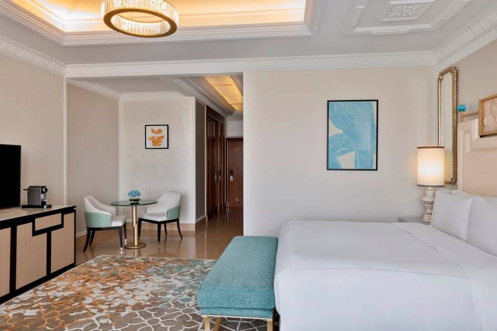 King Premier Room with Golf View Balcony, Waldorf Astoria Ras Al Khaimah 5*