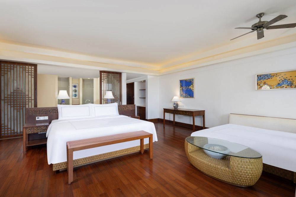 Swiss Superior family King bed room (ex.Grand Family Room), Swissotel Sanya Yalong Bay (ex. Huayu Resort & Spa Yalong Bay Sanya) 5*