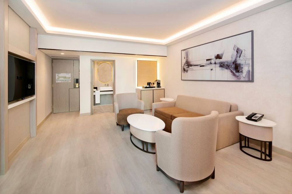 Executive Suite, Sheraton Abu Dhabi Hotel & Resort 5*