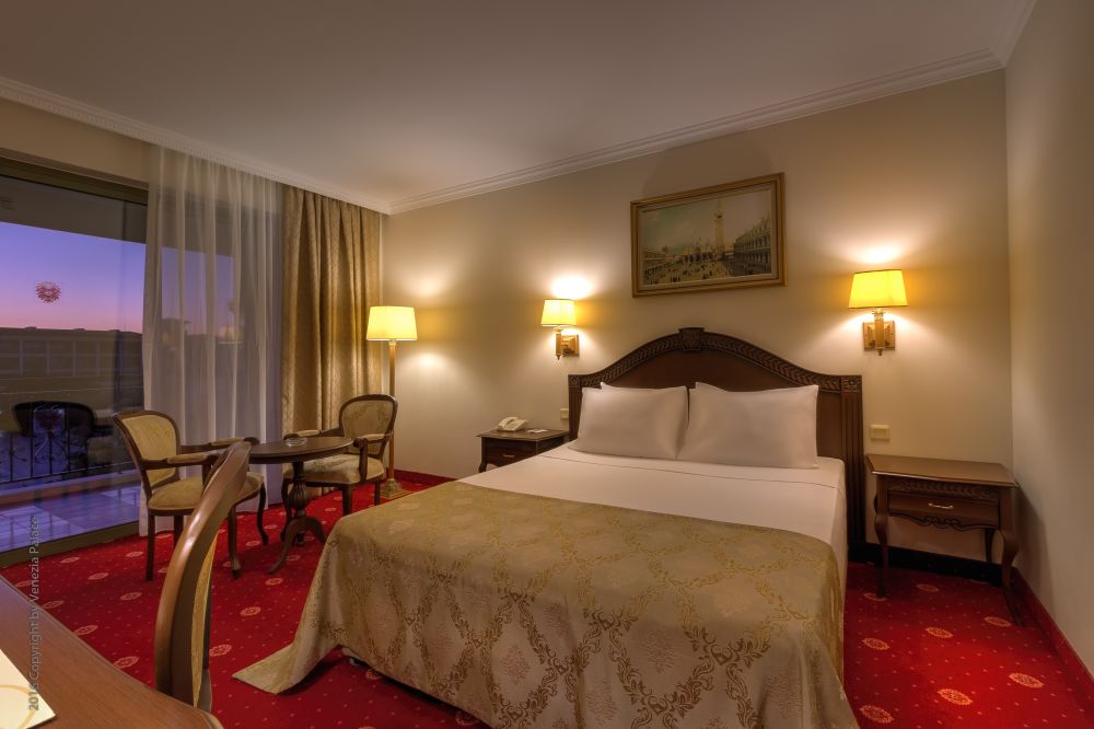 Connection Family Rooms, Venezia Palace 5*