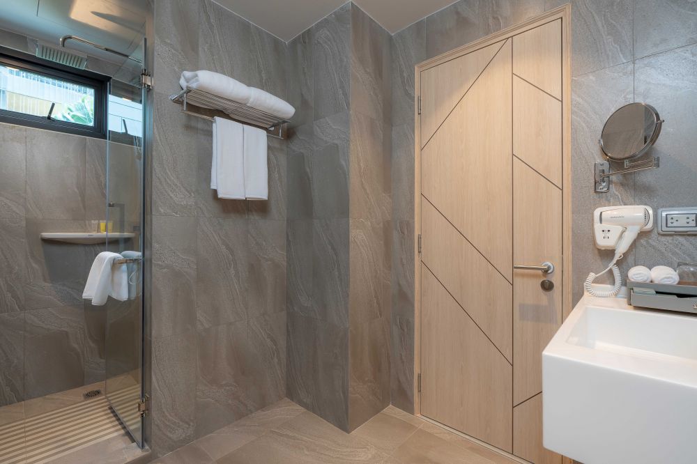 One Bedroom Suite Room, Best Western Plus Carapace Hotel Hua Hin 4*