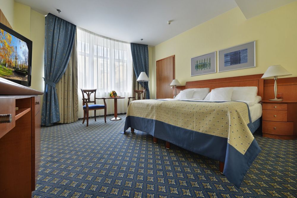 Suite, Ramada Prague City Centre 4*