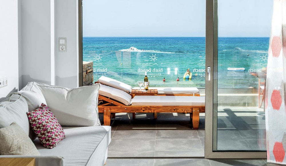 DIAMOND BEACHFRONT SUITE FRONT SEA VIEW, High Beach Hotel 4*