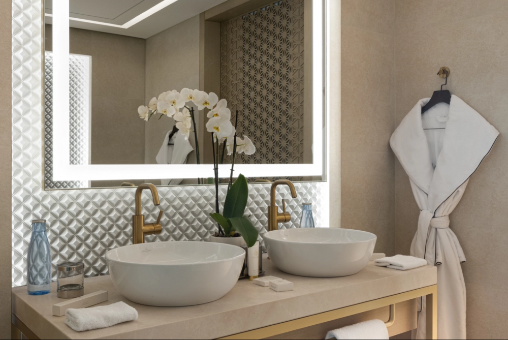 Resort Suite/Ocean Suite, Jumeirah Gulf of Bahrain Resort & Spa Zallaq 5*