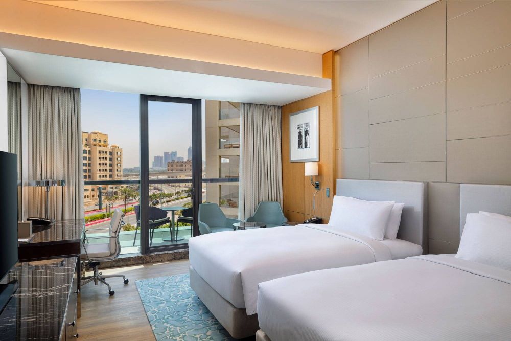Two Double Beds/ King Guest Room With Balcony, Hilton Dubai the Palm 4*