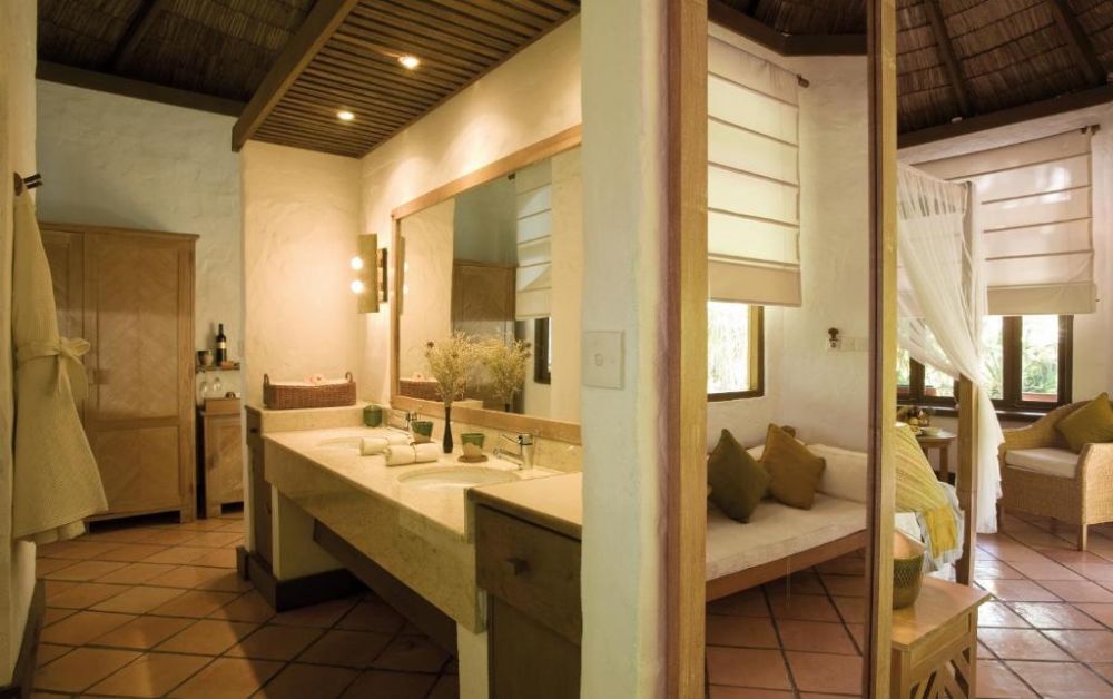 Deluxe Villa, Coco Palm Dhuni Kolhu 4*