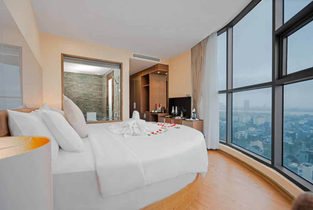 L'amour, Alan Sea Hotel Danang 5*