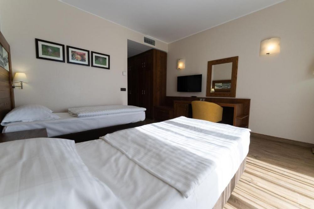 Comfort Double room with Arena view and Balcony, Hotel Arena 4*