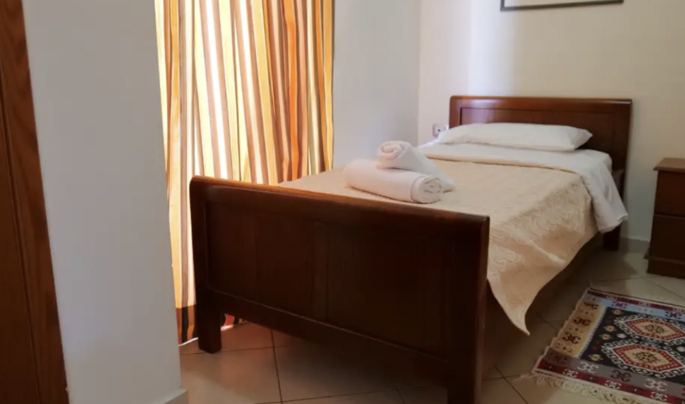 Single Room with Balcony, Veli 3*