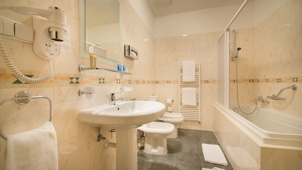 Double Deluxe, Suite Home Prague 4*