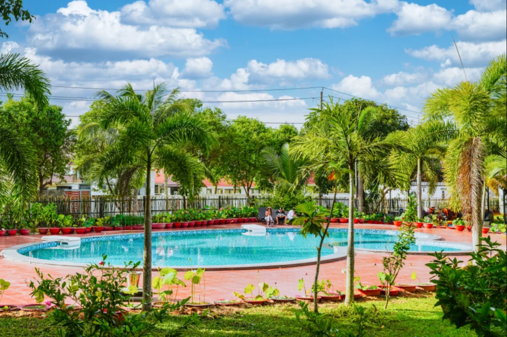 Deluxe Pool Room, YNG Luxor Phu Quoc Resort 3*