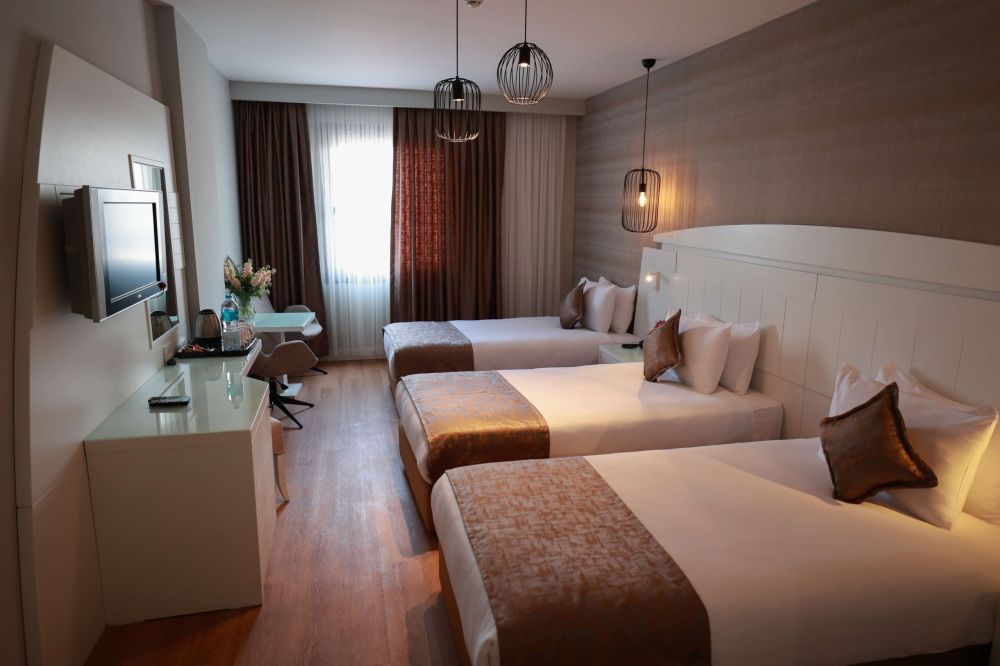 Standard, Nova Plaza Orion Hotel 4*