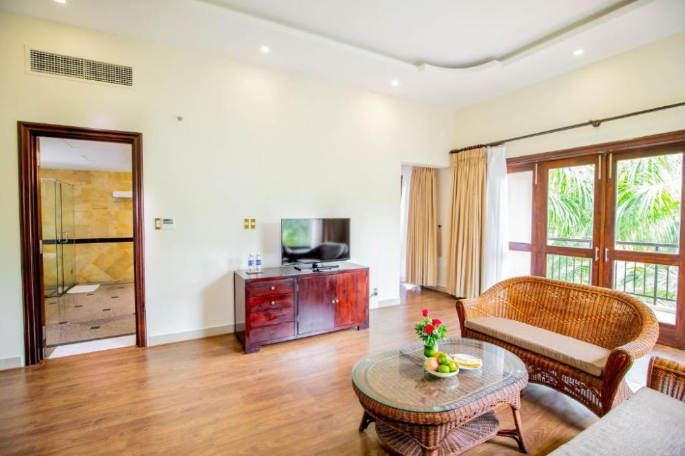 Executive Suite, Diamond Bay Resort & Spa 5*