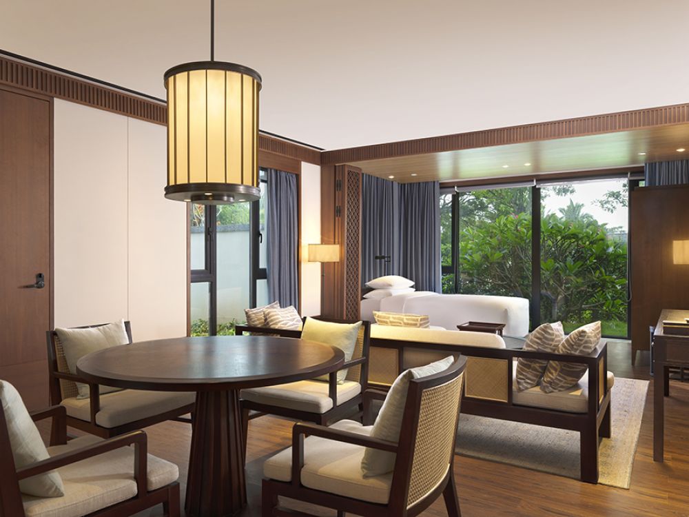 Luxury Pool Villa with 3 bedrooms, Le Meridien Shimei Bay Beach Resort & Spa 5*