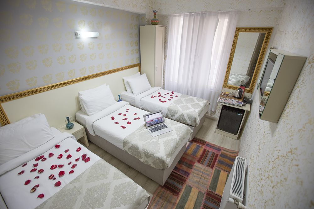 Standard, Vizyon City Hotel 3*