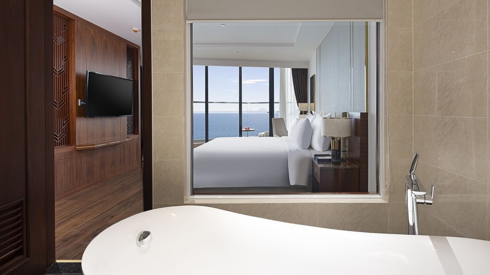 Executive Suite, Best Western Premier Marvella Nha Trang 5*