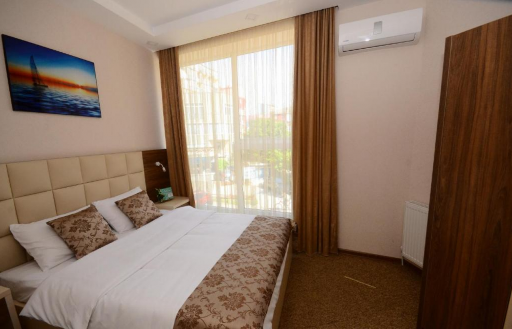 Suite, City Batumi 3*