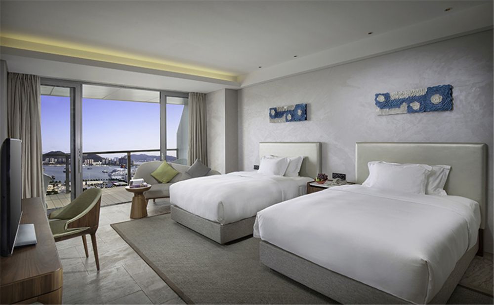 Senior Ocean View Room, Phoenix Island Resort Sanya 5*