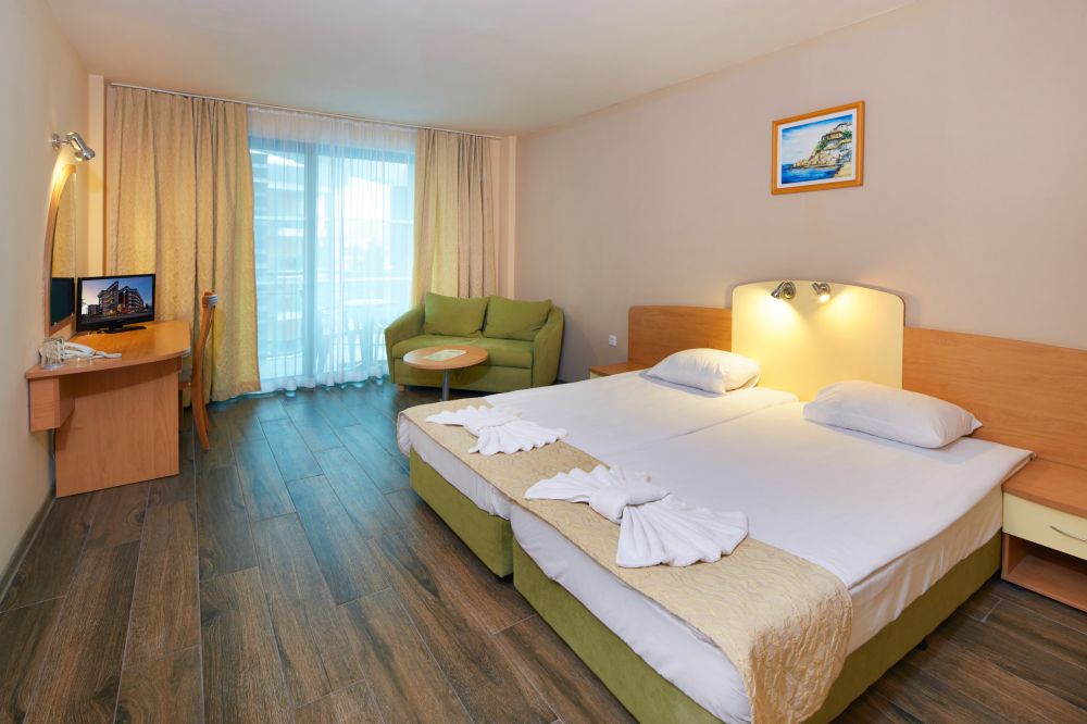 LARGE ROOM, Diamond Sunny Beach 4*