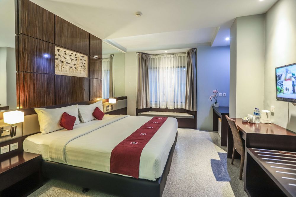 Superior Room, Famous Hotel Kuta 4*