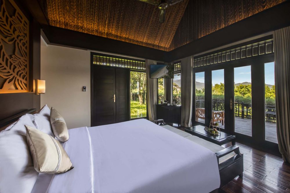 Deluxe Bungalow Sea View, MerPerle Hon Tam Resort 5*