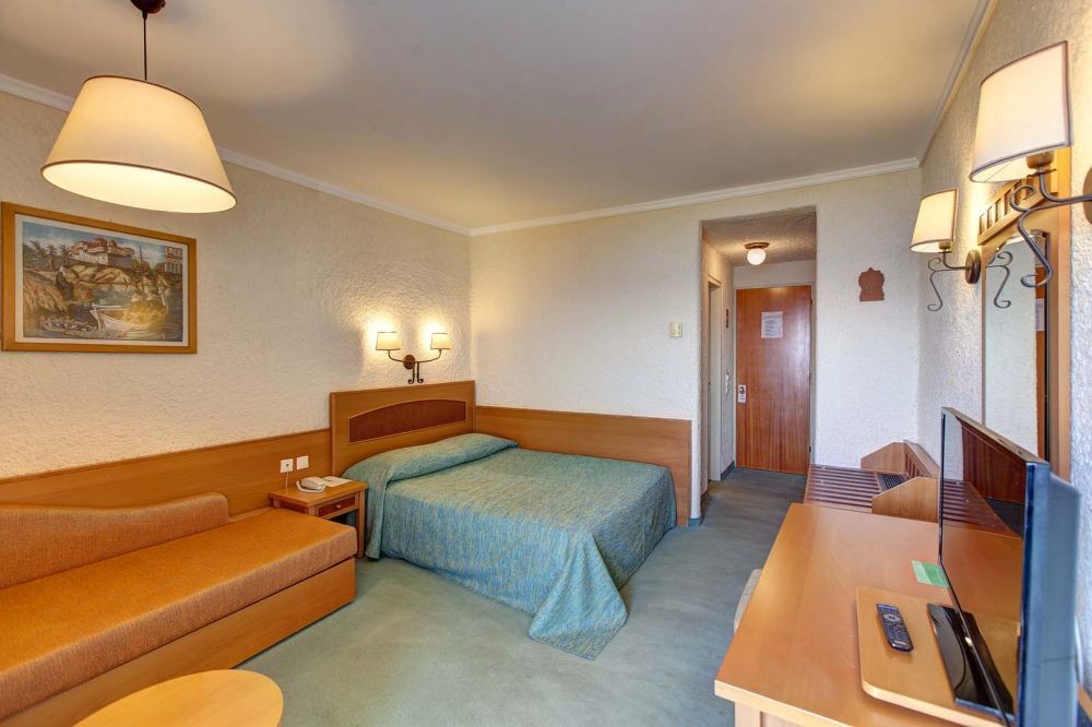 Standard Room MV/SV, Athos Palace 4*