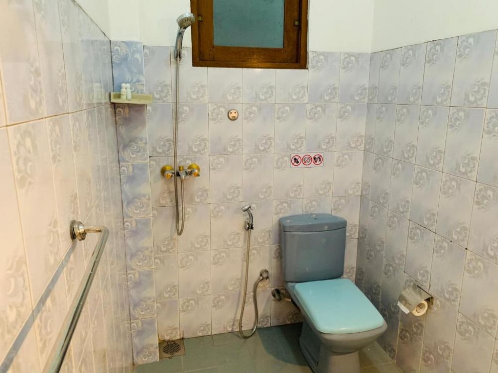 Standard Room non AC/with AC, Sam's Guest House 2*