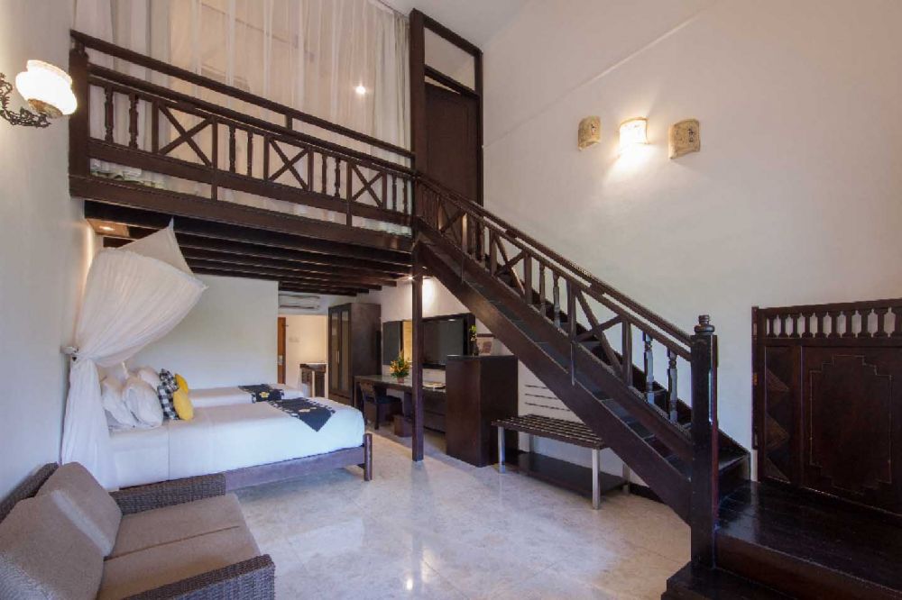 Deluxe Family Room, Legian Beach Hotel 4*