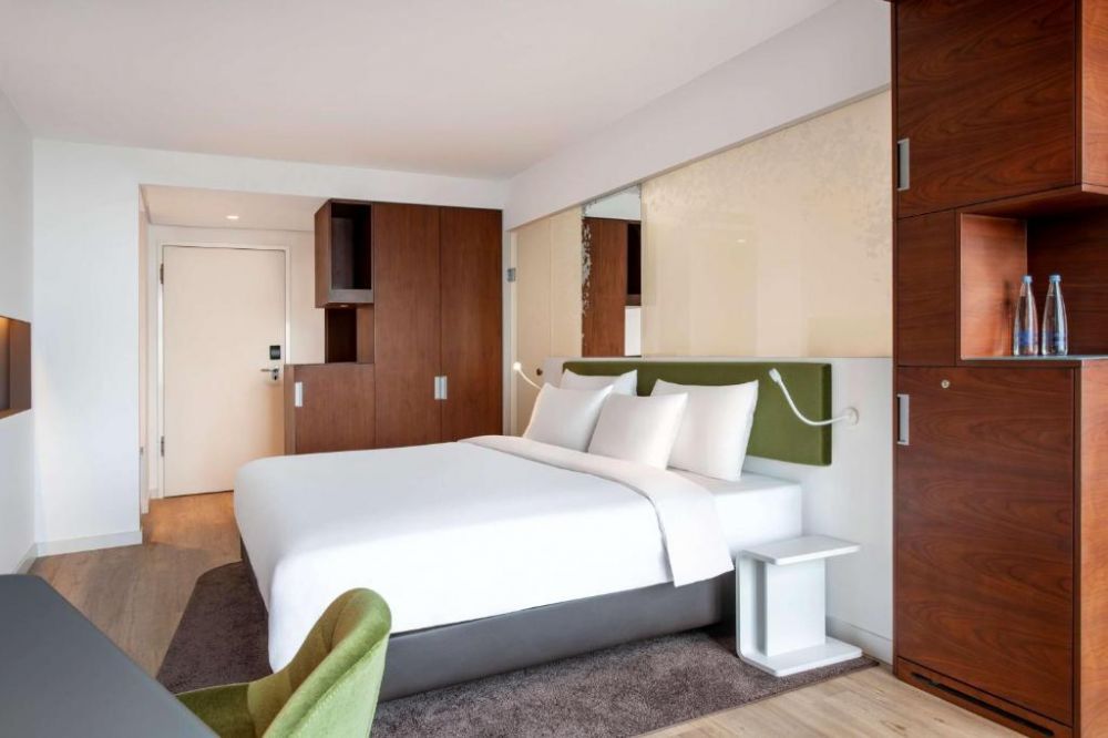 Standard, Radisson Blu Iveria 5*