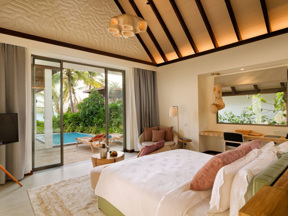 Beach Pool Villa, Meyyafushi Maldives 5*